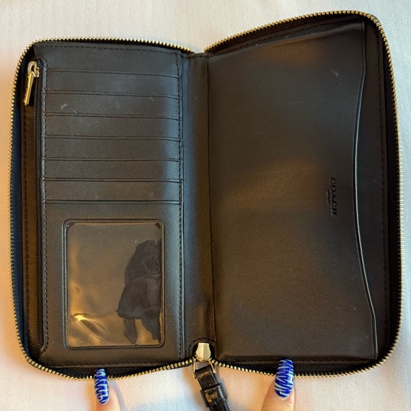 COACH Wallet - Picture 6 of 9